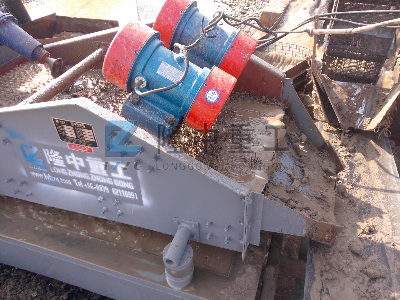 lz細(xì)砂回收機(jī)生產(chǎn)現(xiàn)場